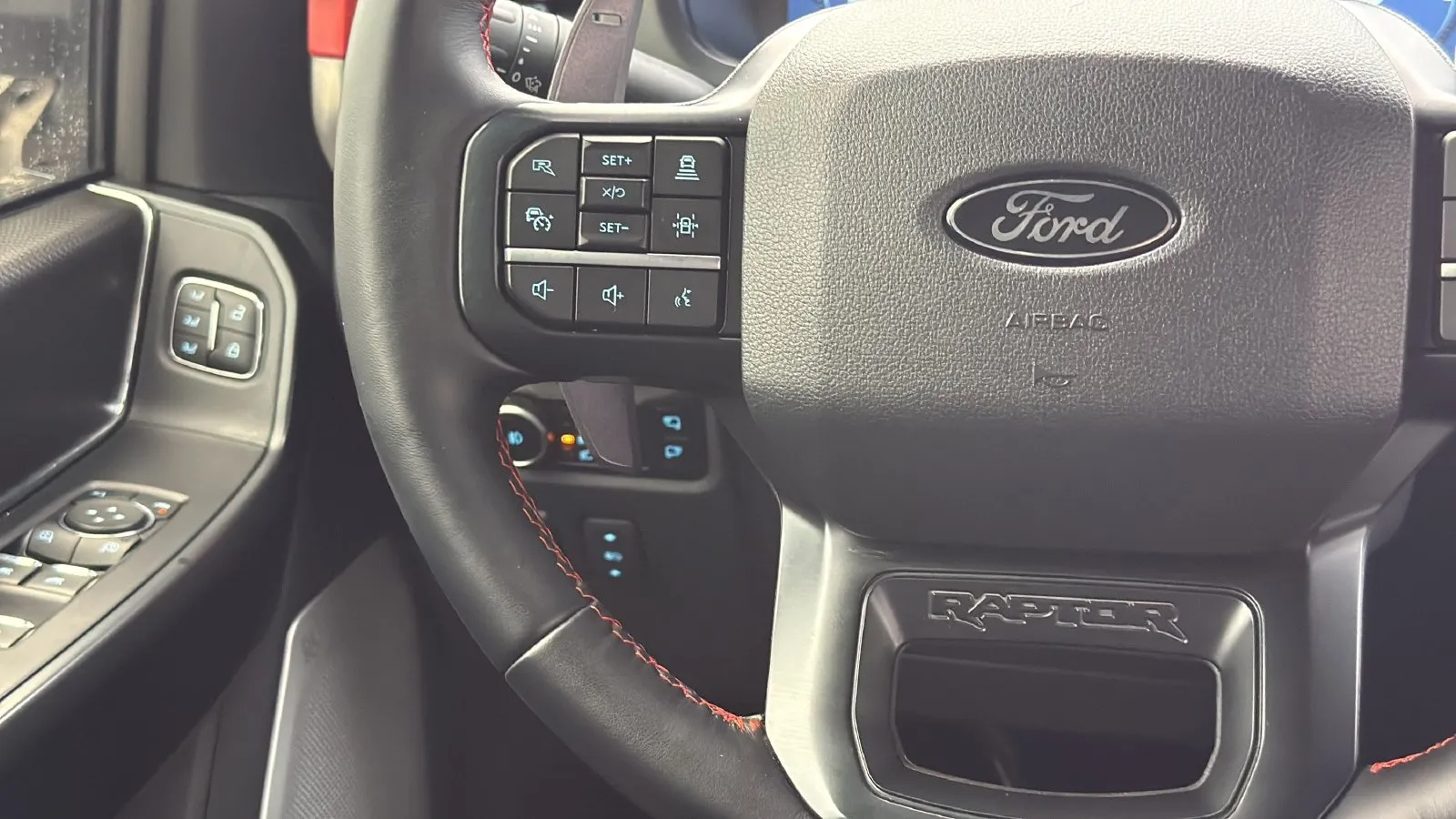 Ford F-150 photo 44