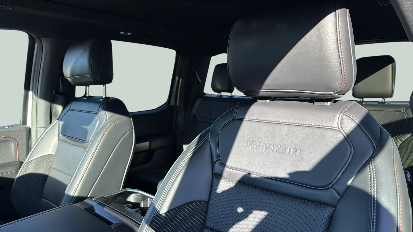 Ford F-150 photo 17