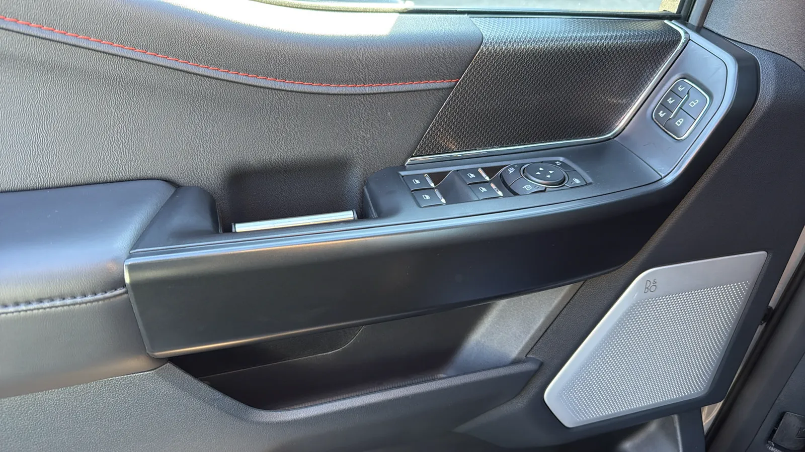Ford F-150 photo 19