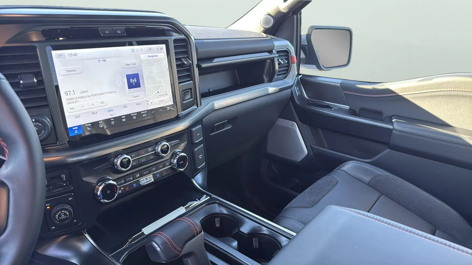 Ford F-150 photo 25