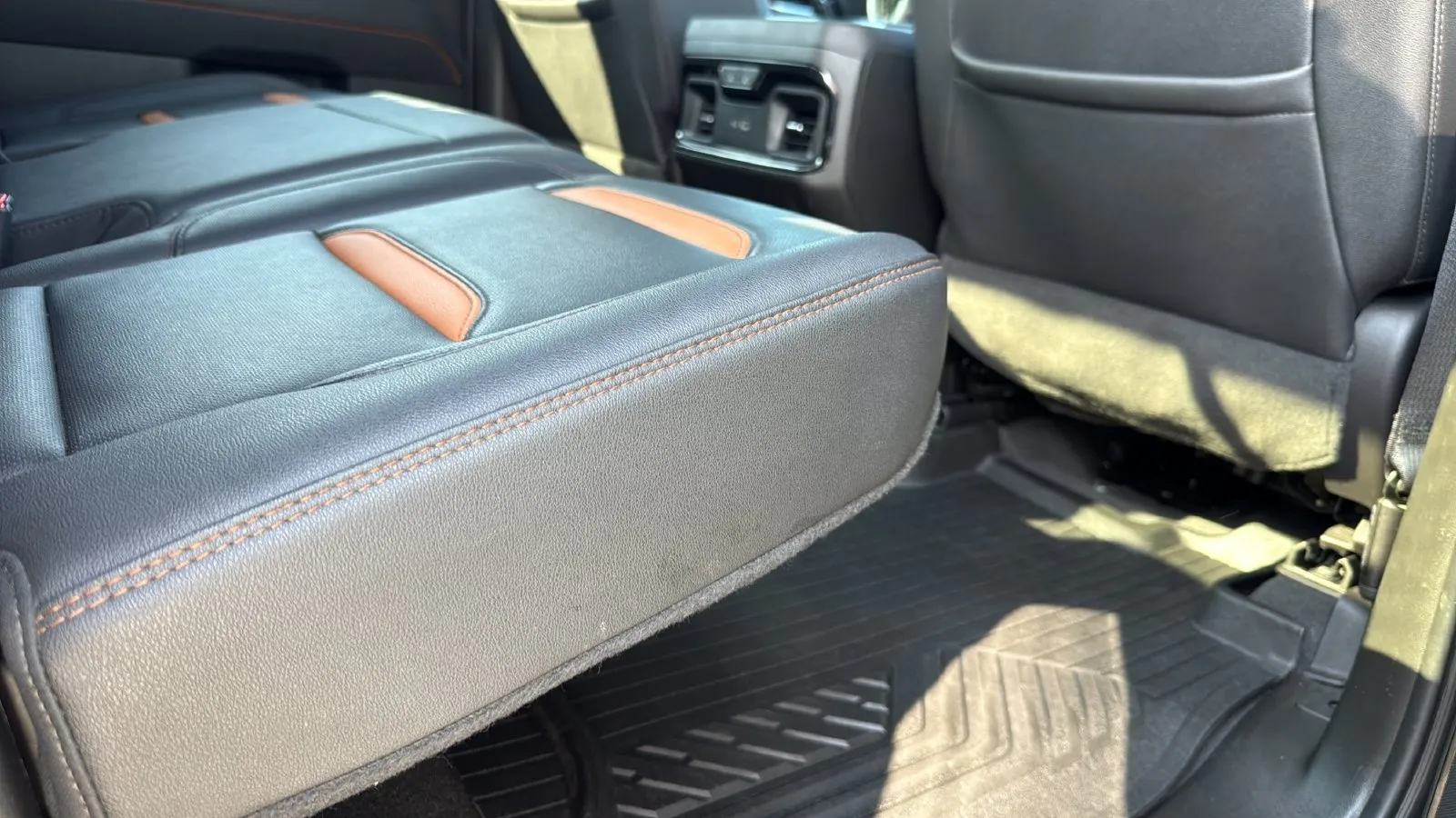 GMC Sierra photo 26