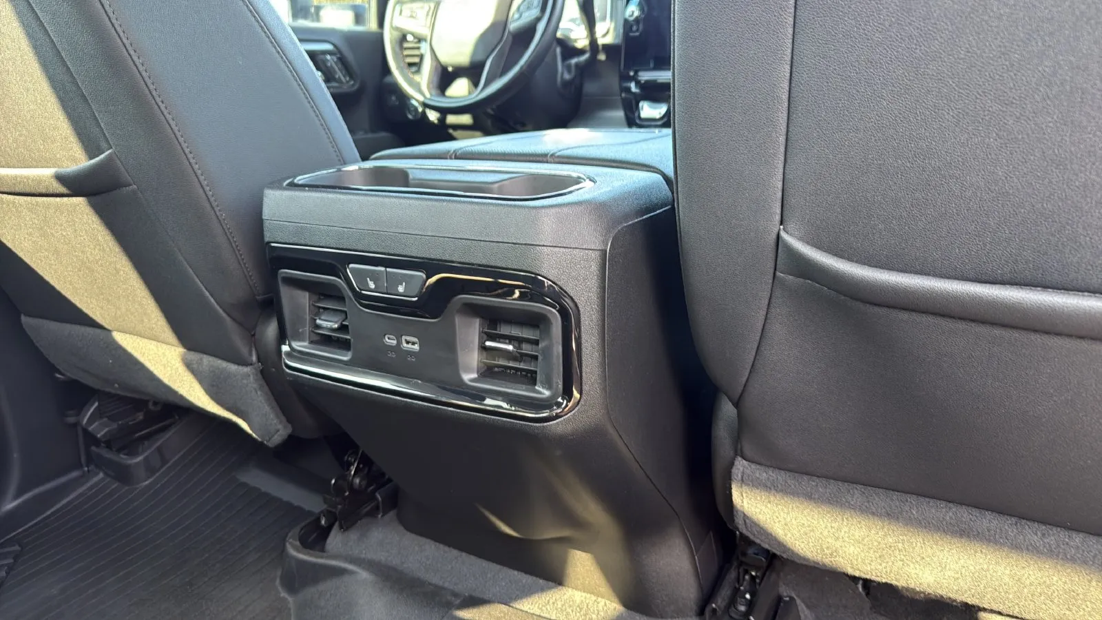 GMC Sierra photo 27