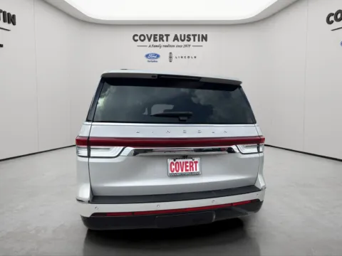 More photos of 2024 Lincoln Navigator Reserve at Covert Ford Lincoln, TX