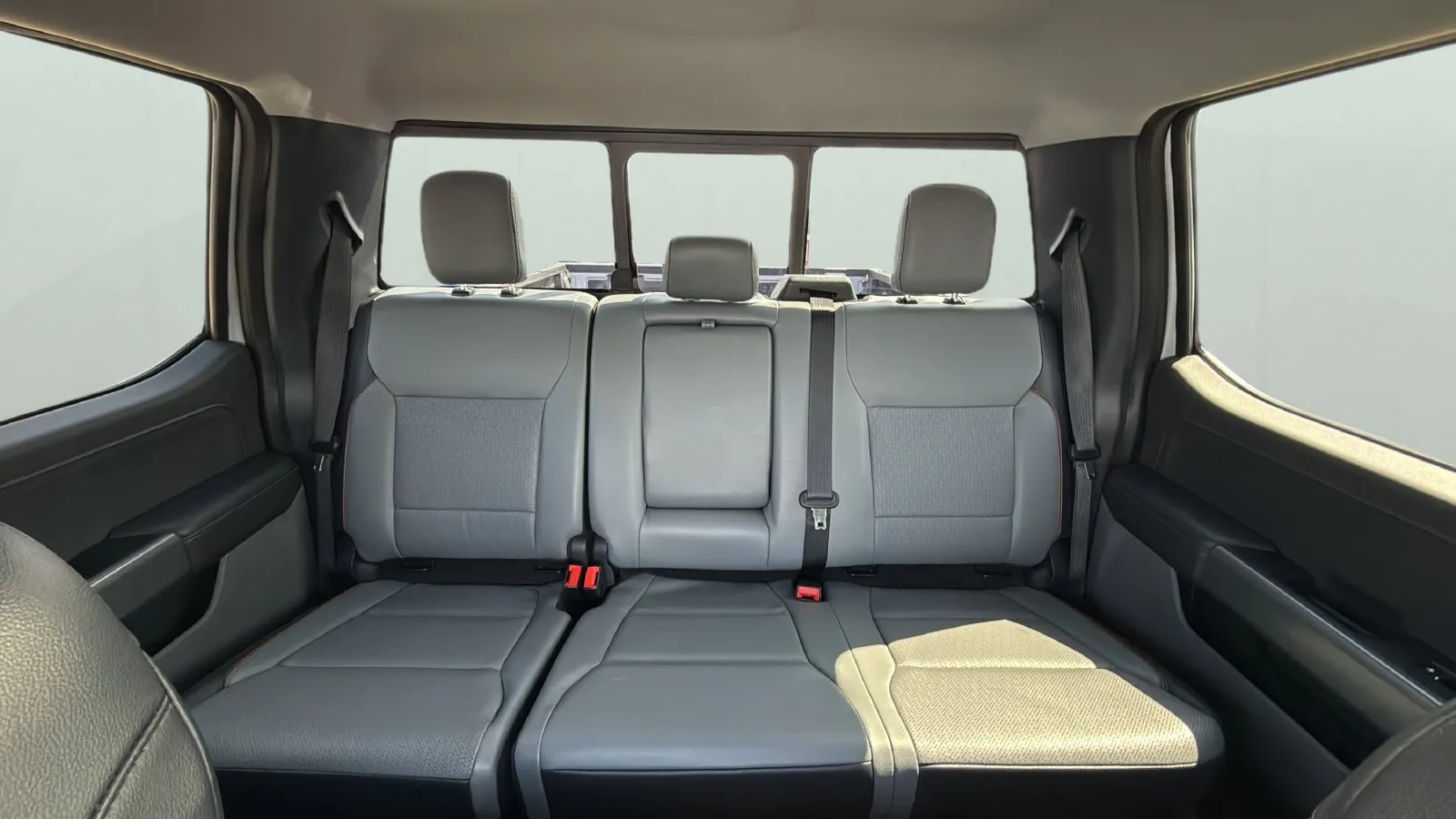 Ford F-150 photo 25