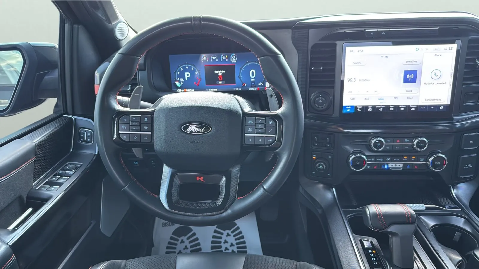 Ford F-150 photo 12