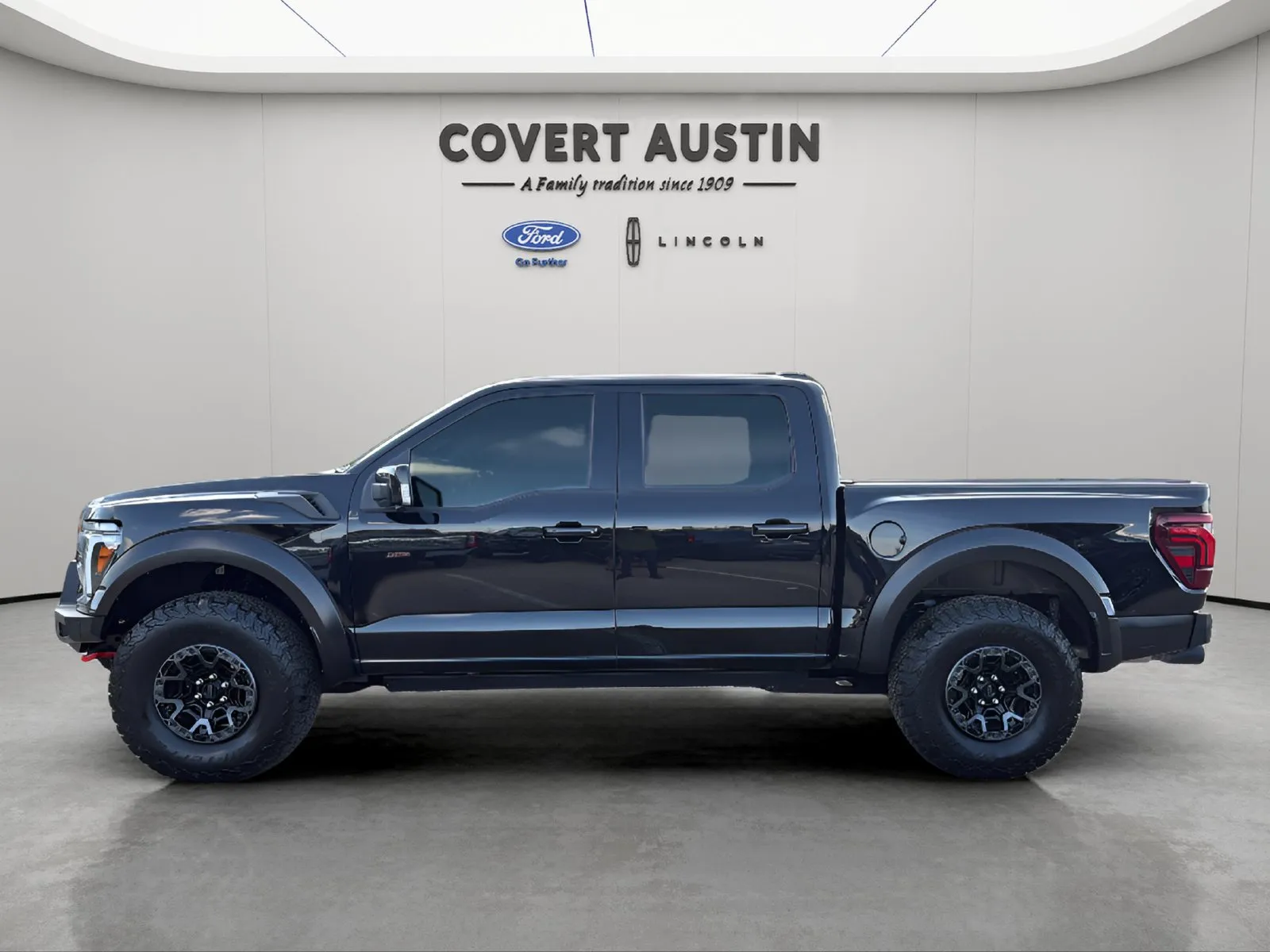 Ford F-150 photo 2