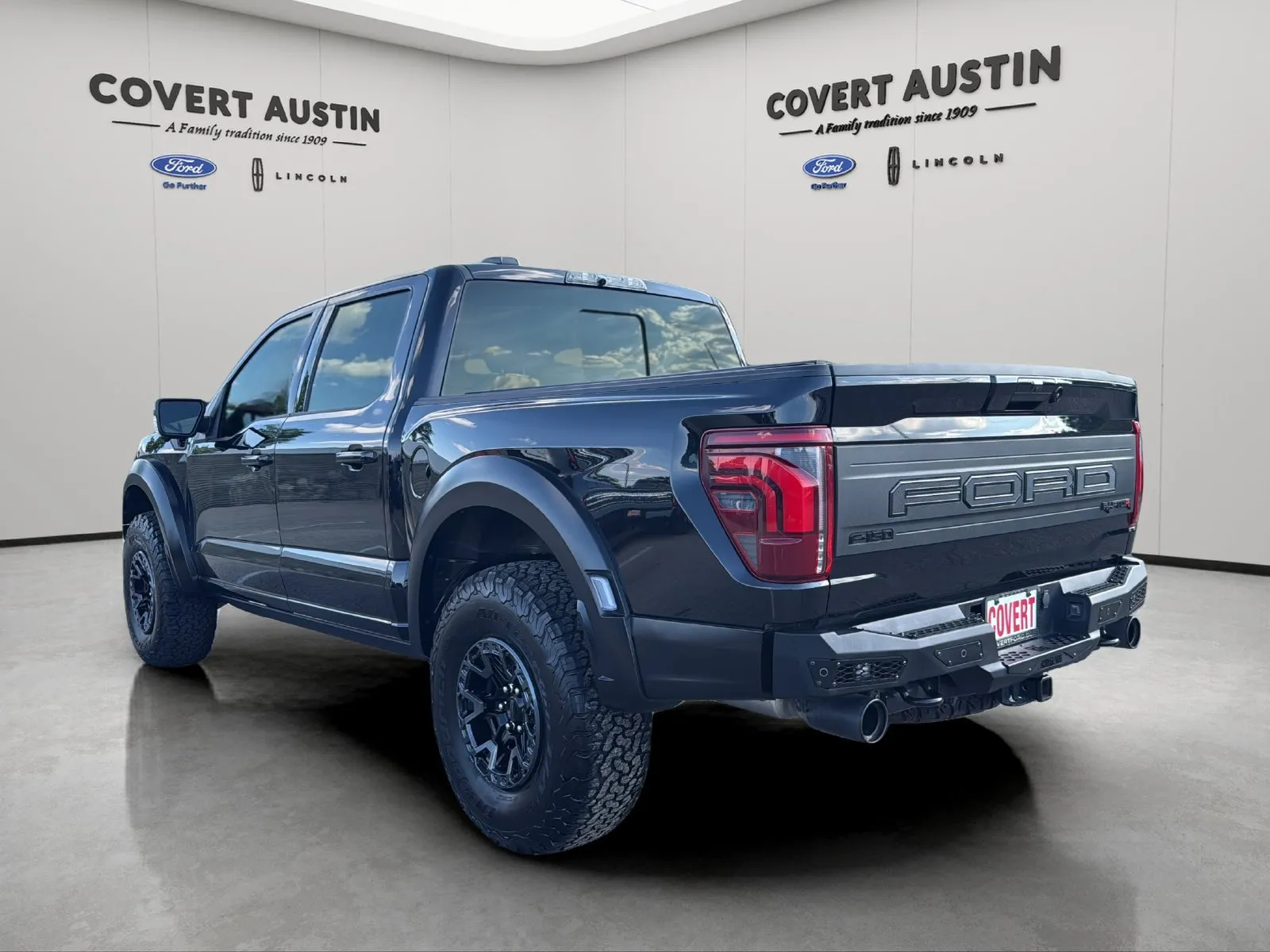 Ford F-150 photo 3