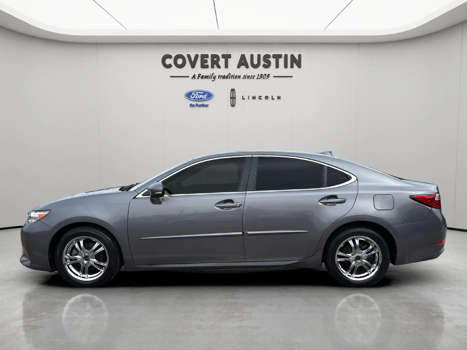 Lexus ES photo 2