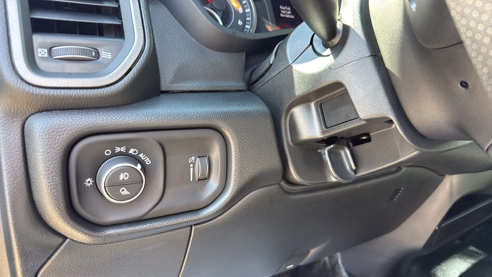 Ram 2500 photo 17