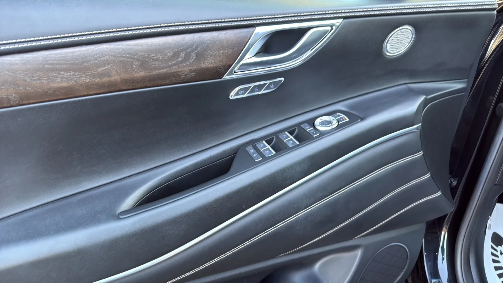 Genesis GV80 photo 11