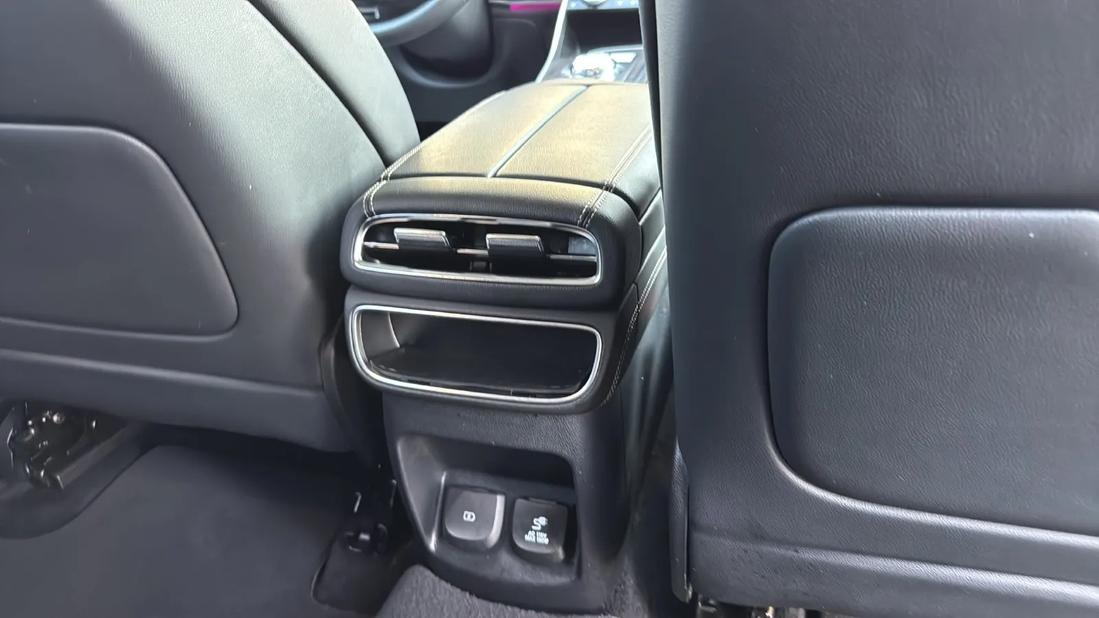 Genesis GV80 photo 27