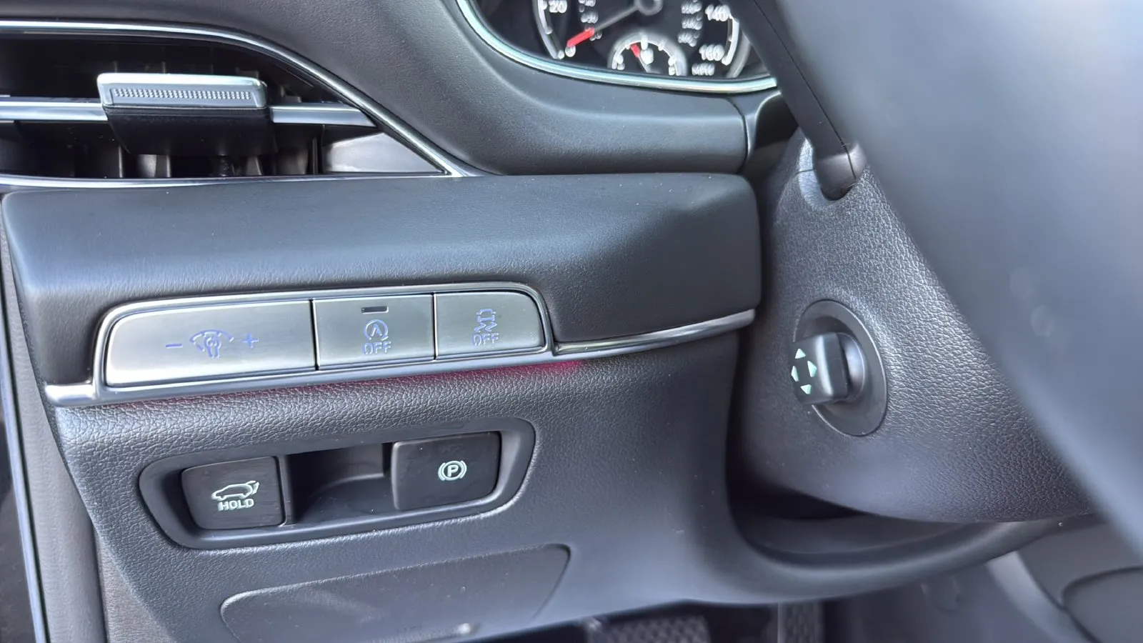 Genesis GV80 photo 17