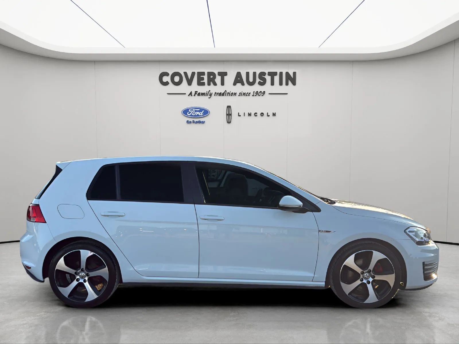 Volkswagen Golf GTI photo 6