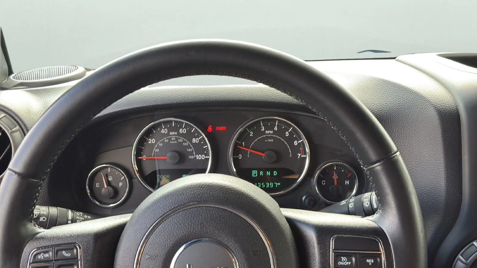 Jeep Wrangler photo 13