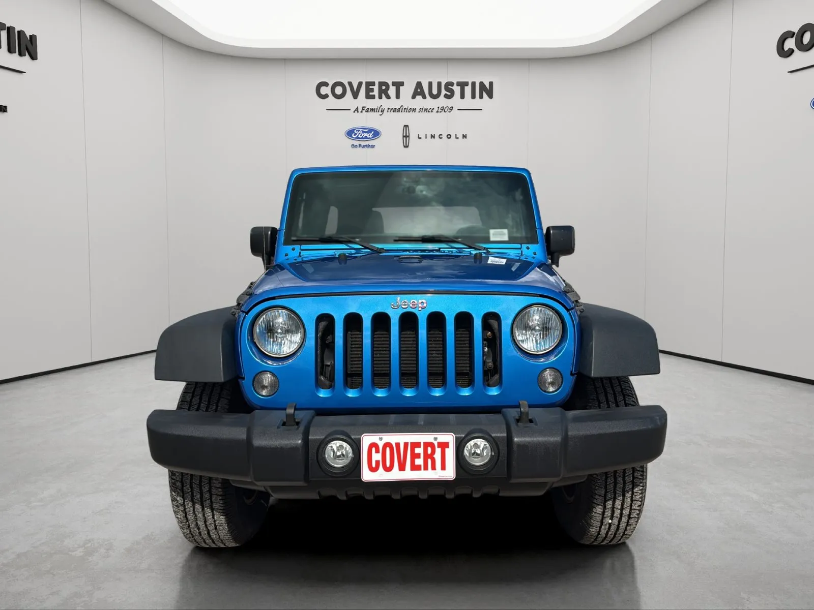 Jeep Wrangler photo 8