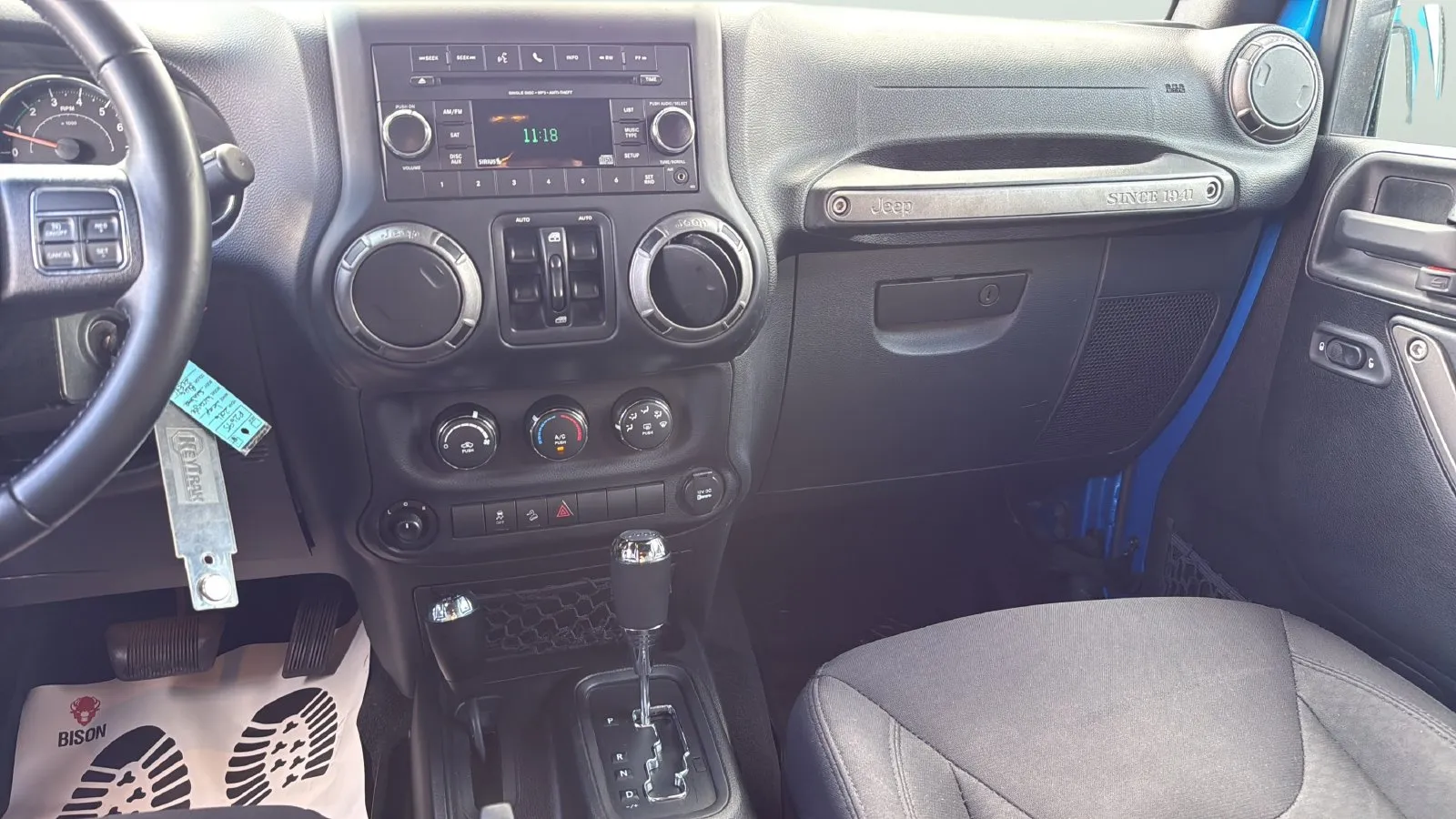 Jeep Wrangler photo 19