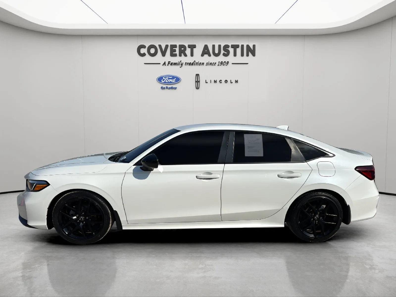 Honda Civic photo 2