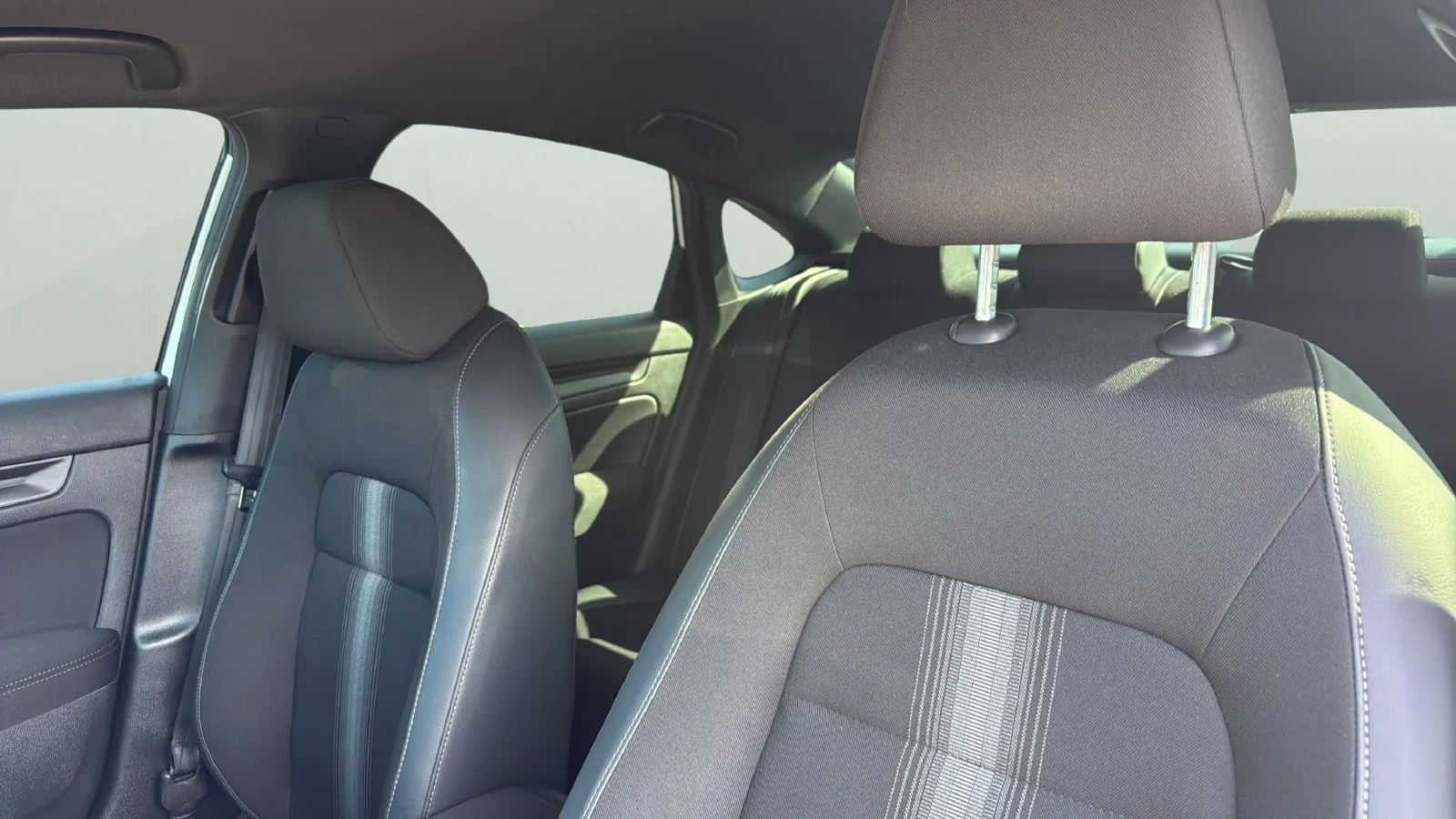 Honda Civic photo 4