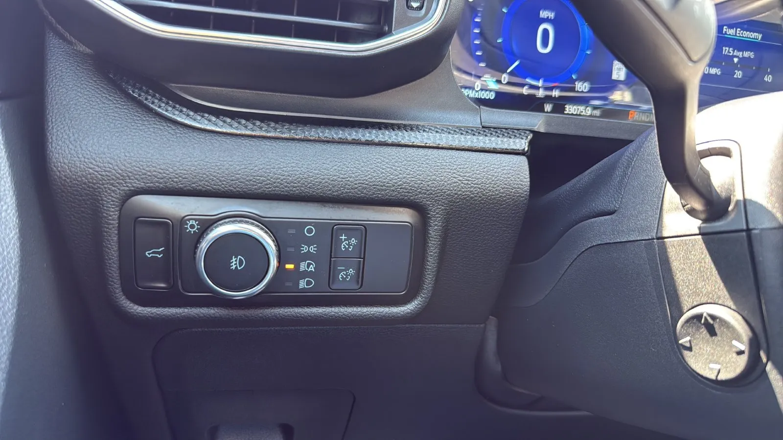 Ford Explorer photo 17