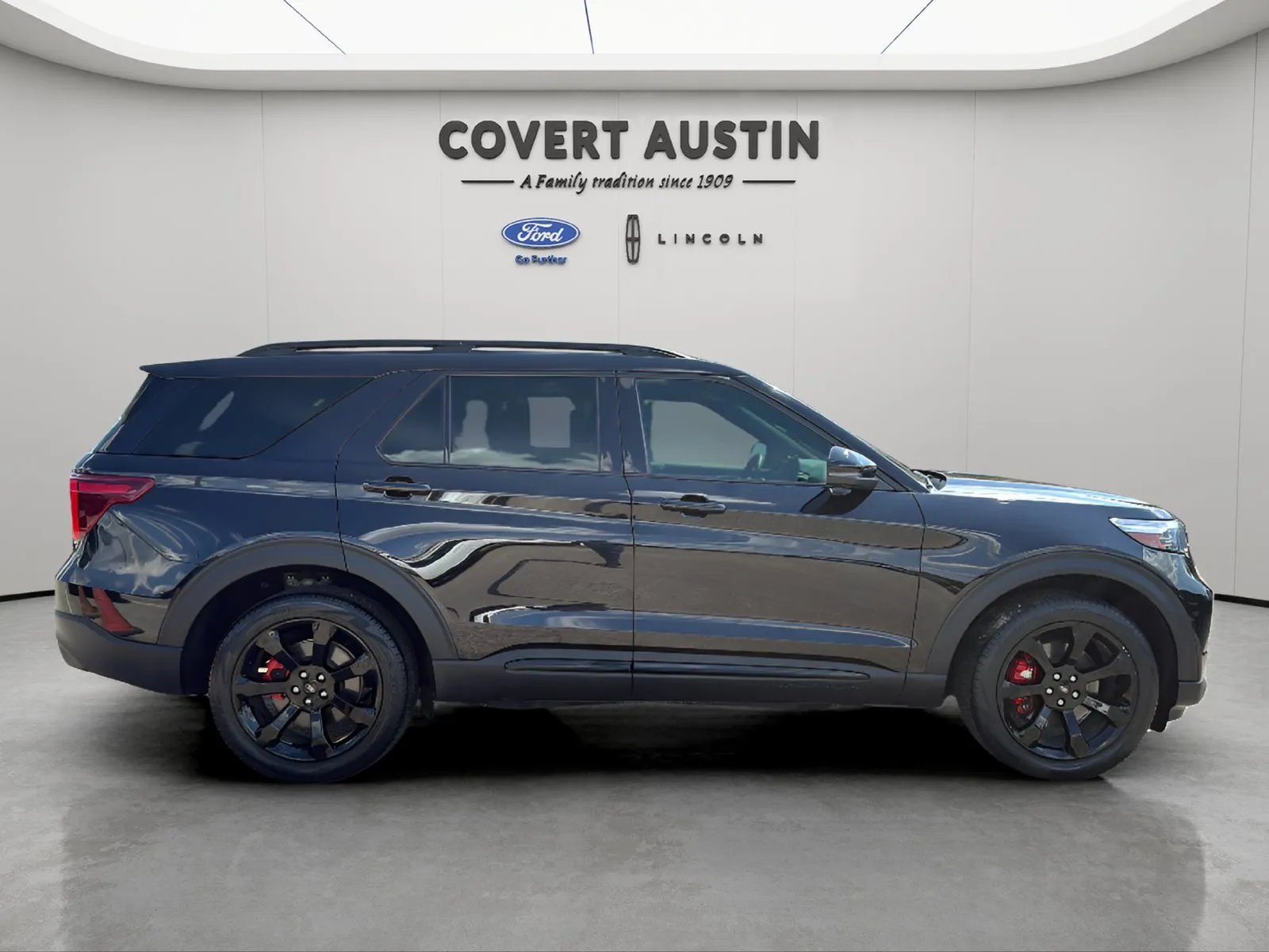 Ford Explorer photo 6