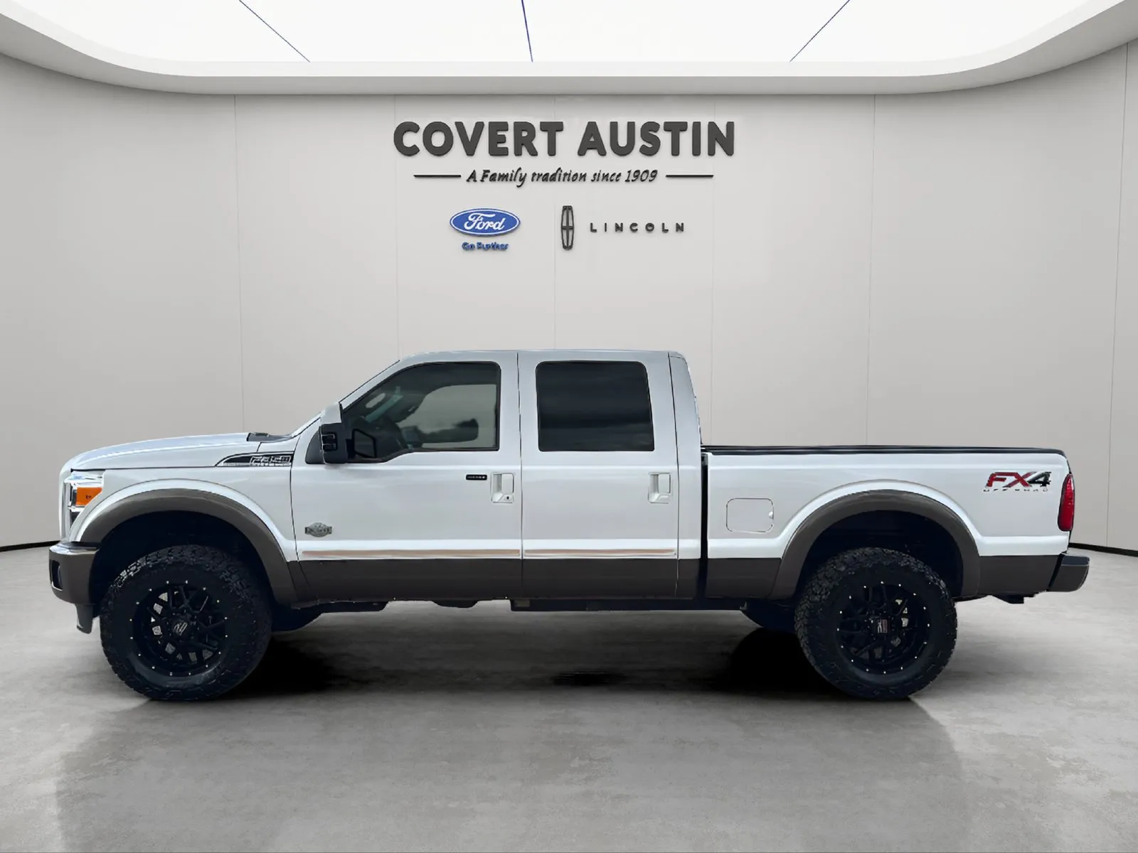 Ford F350SD photo 2