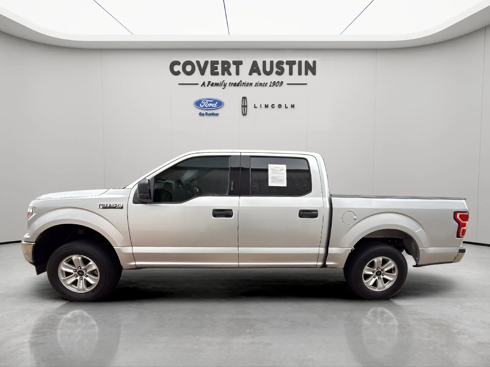 Ford F-150 photo 2