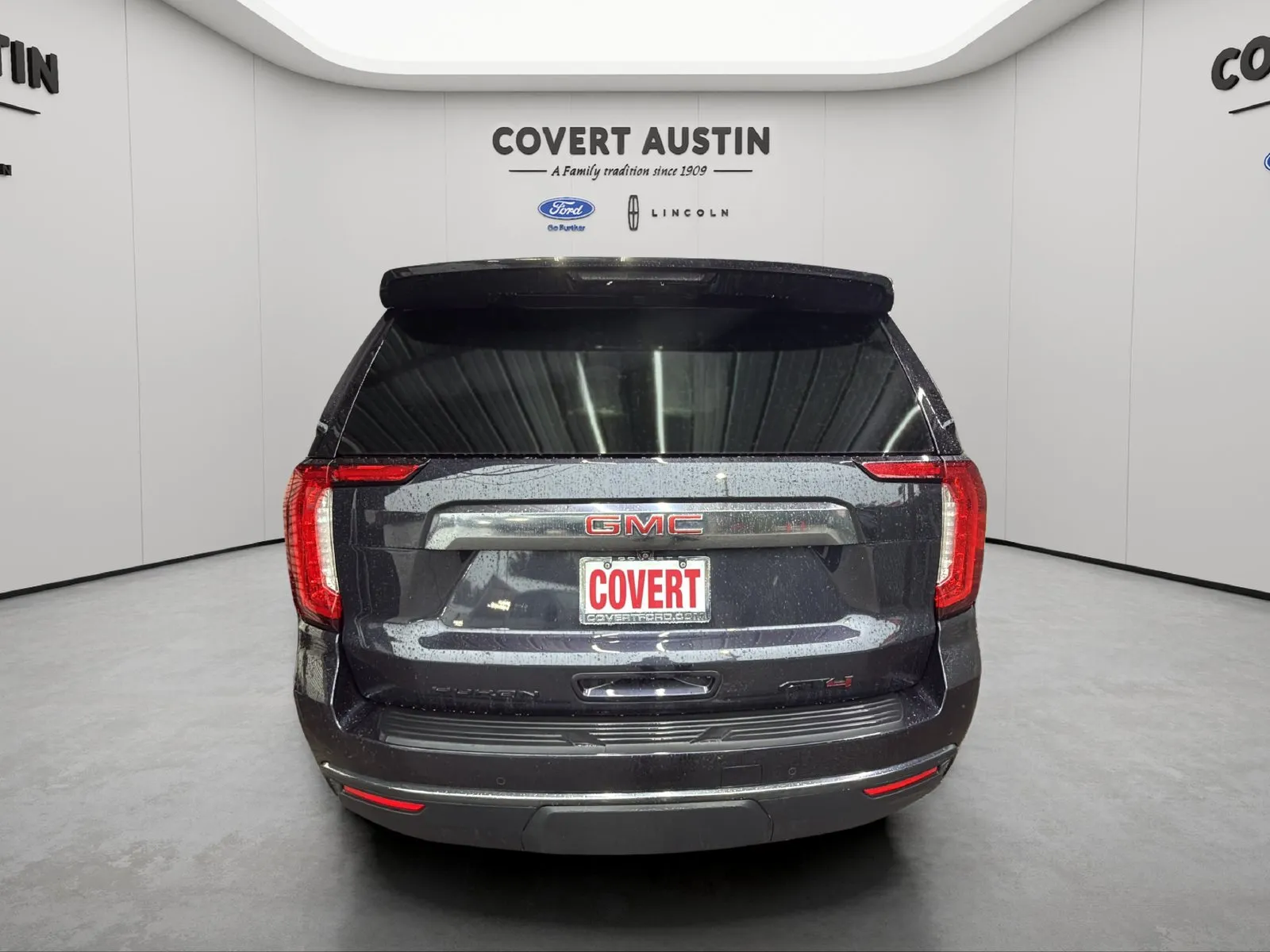 GMC Yukon photo 4
