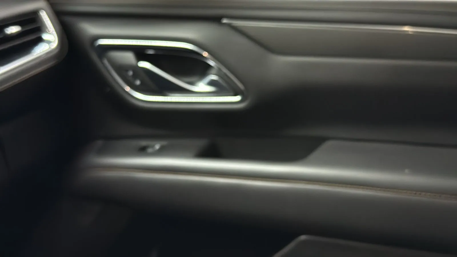 GMC Yukon photo 23