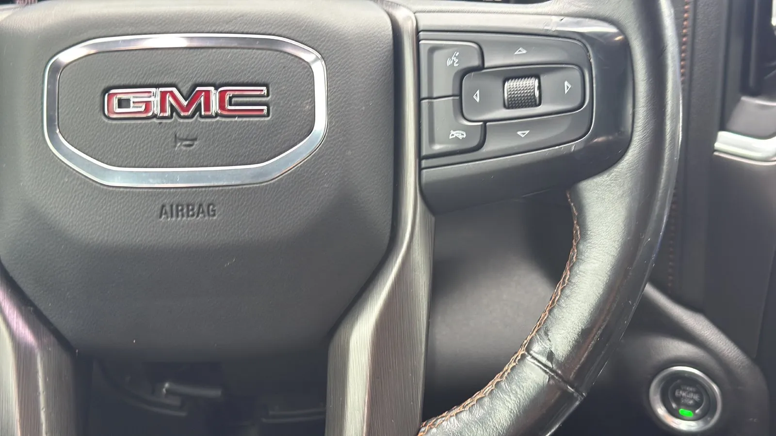 GMC Sierra photo 15