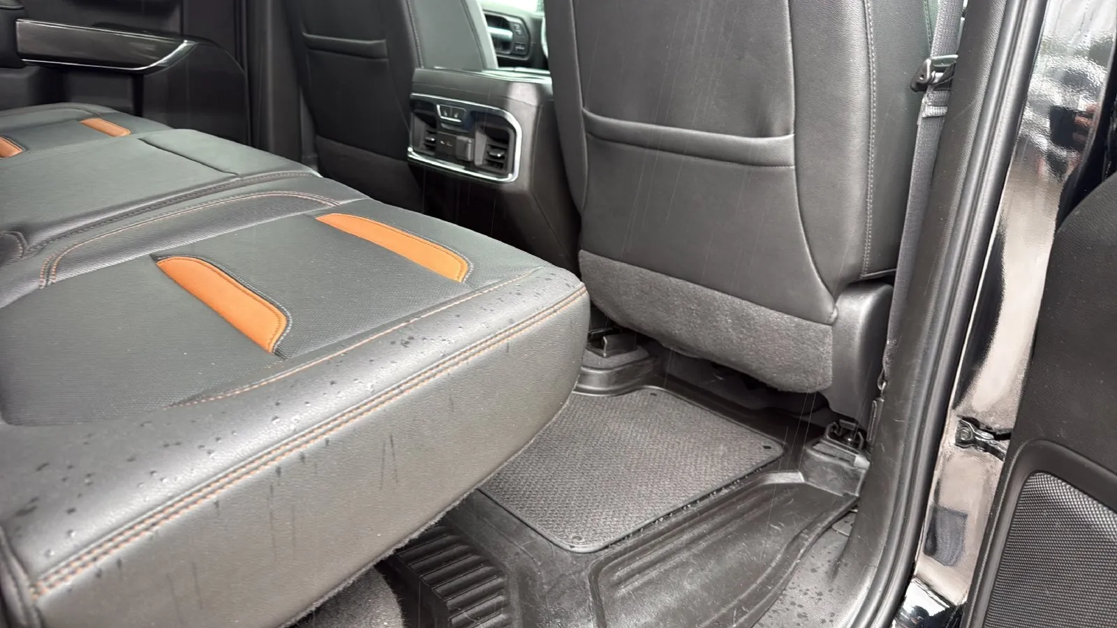 GMC Sierra photo 26