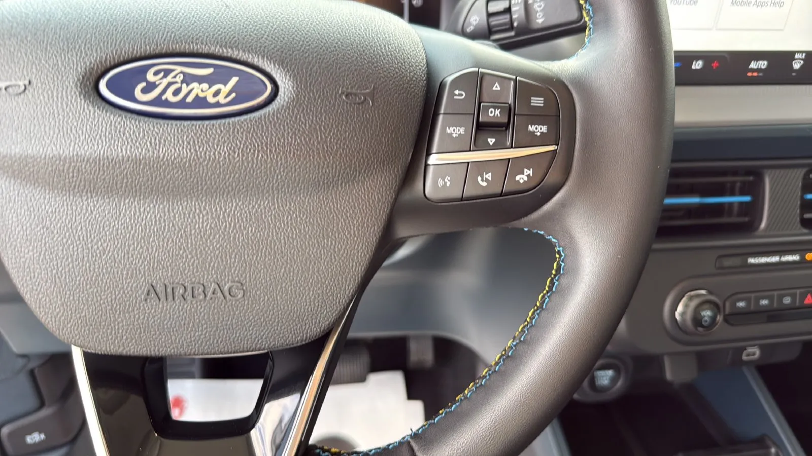 Ford Maverick photo 15