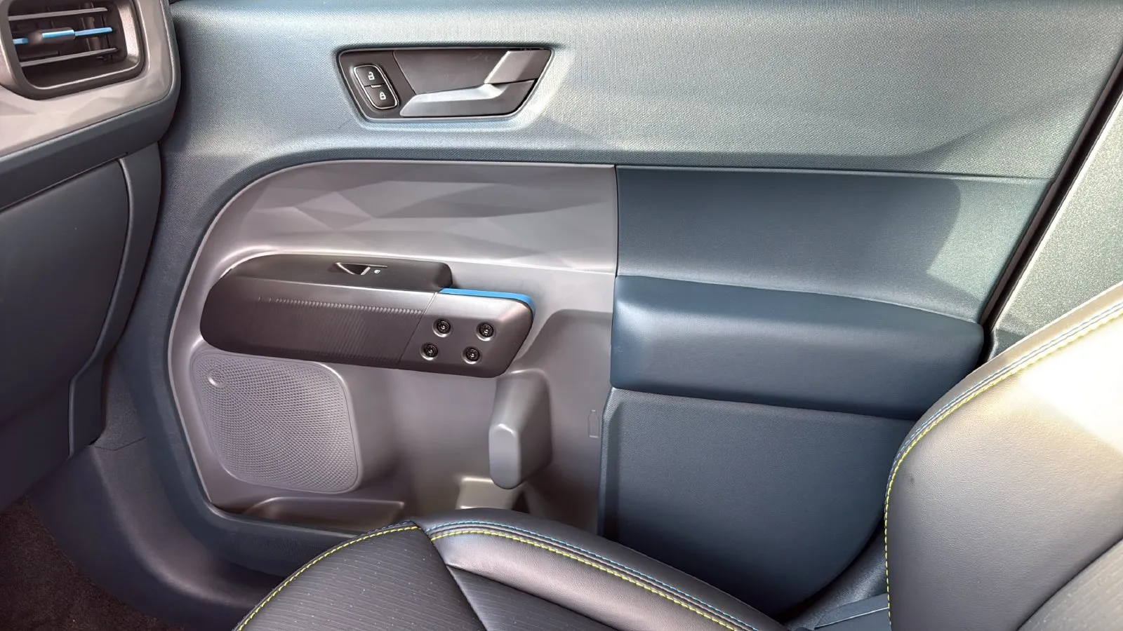 Ford Maverick photo 23