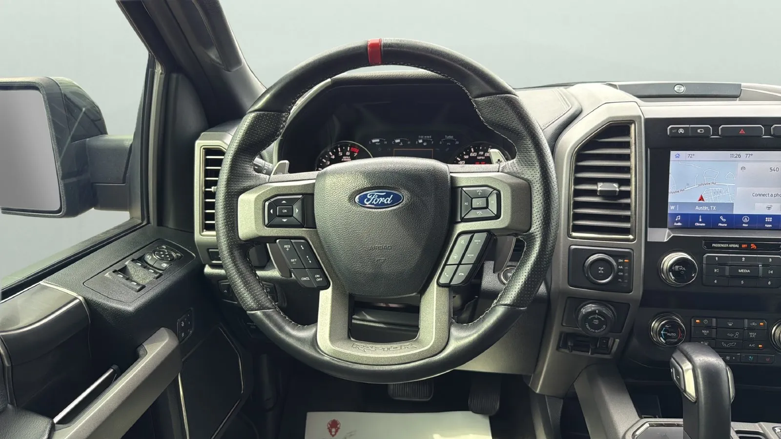 Ford F-150 photo 10