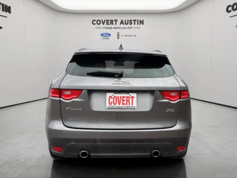 More photos of 2018 Jaguar F-PACE 30t R-Sport at Covert Ford Lincoln, TX