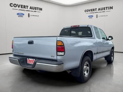 More photos of 2000 Toyota Tundra SR5 at Covert Ford Lincoln, TX
