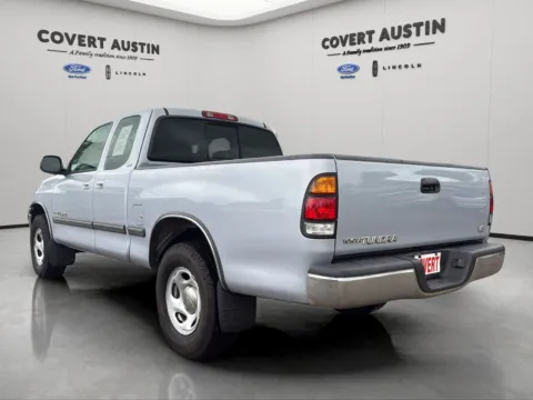 Another view of 2000 Toyota Tundra SR5 for sale in Austin, TX at Covert Ford Lincoln