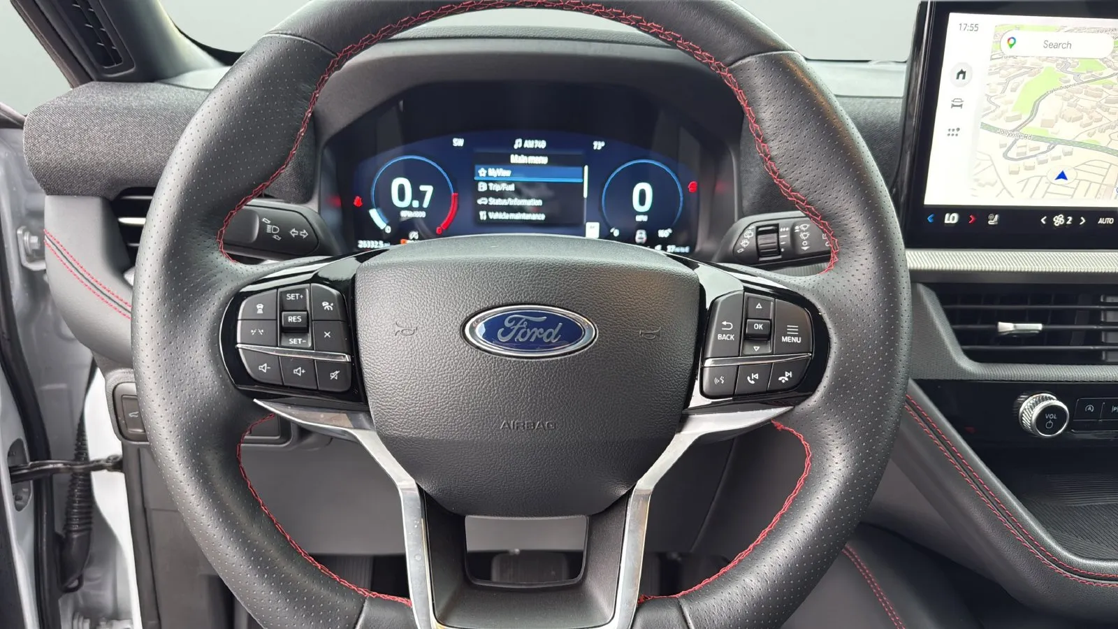 Ford Explorer photo 14