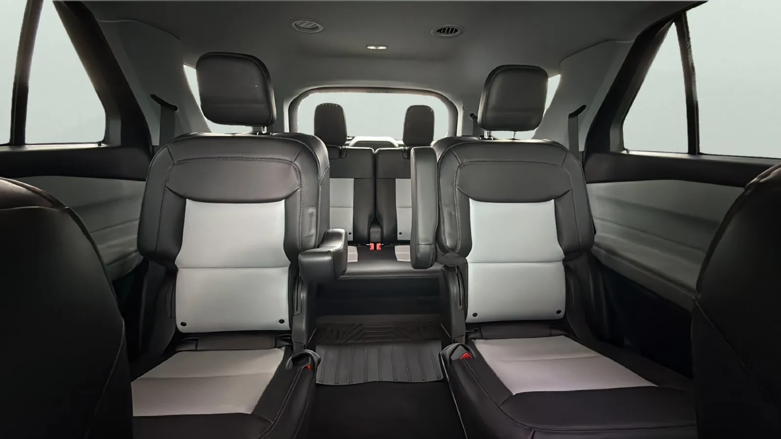Ford Explorer photo 20
