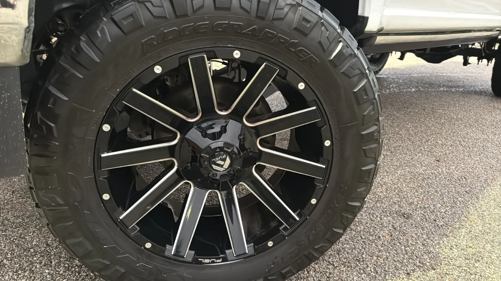 Ford F-250SD photo 29