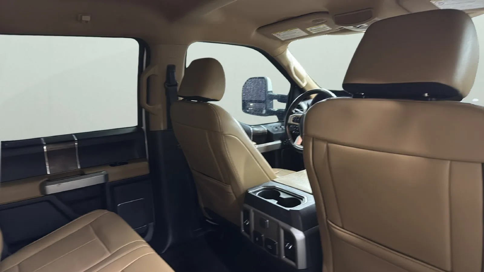 Ford F-250SD photo 28