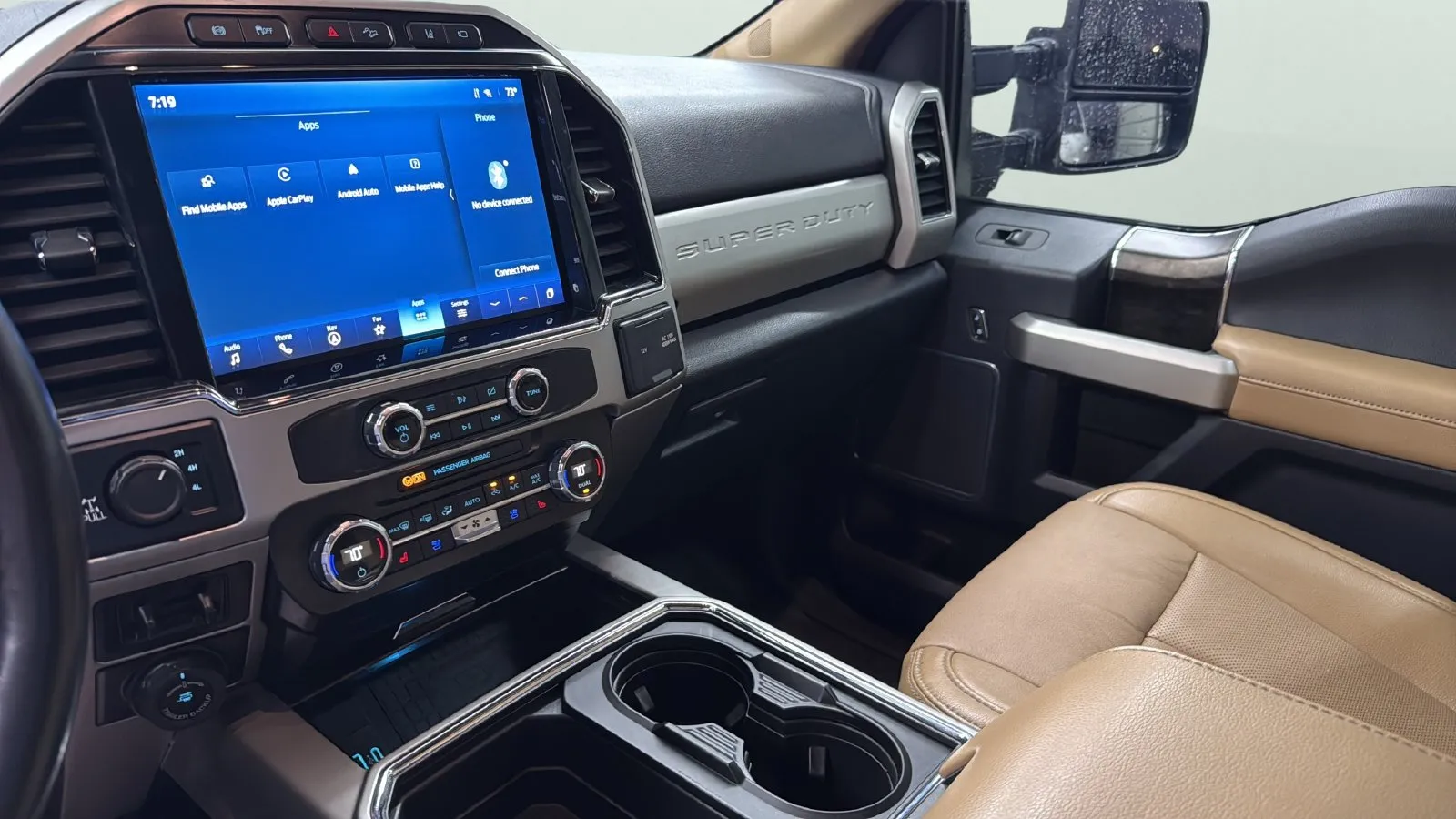 Ford F-250SD photo 19
