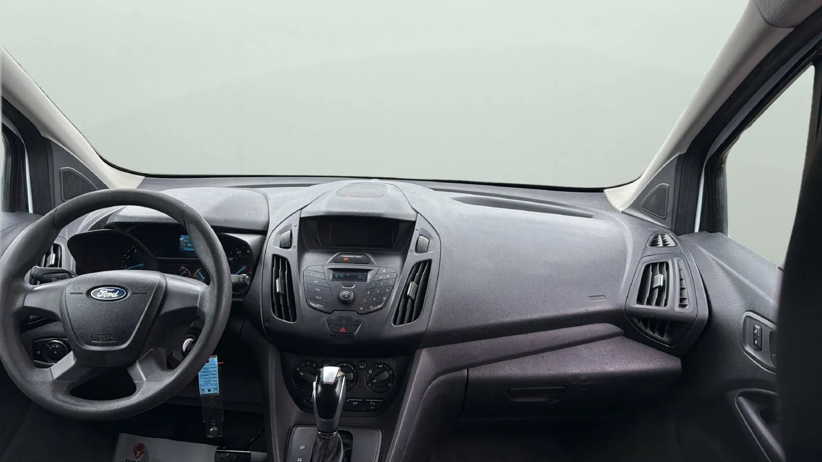 Ford Transit Connect photo 11
