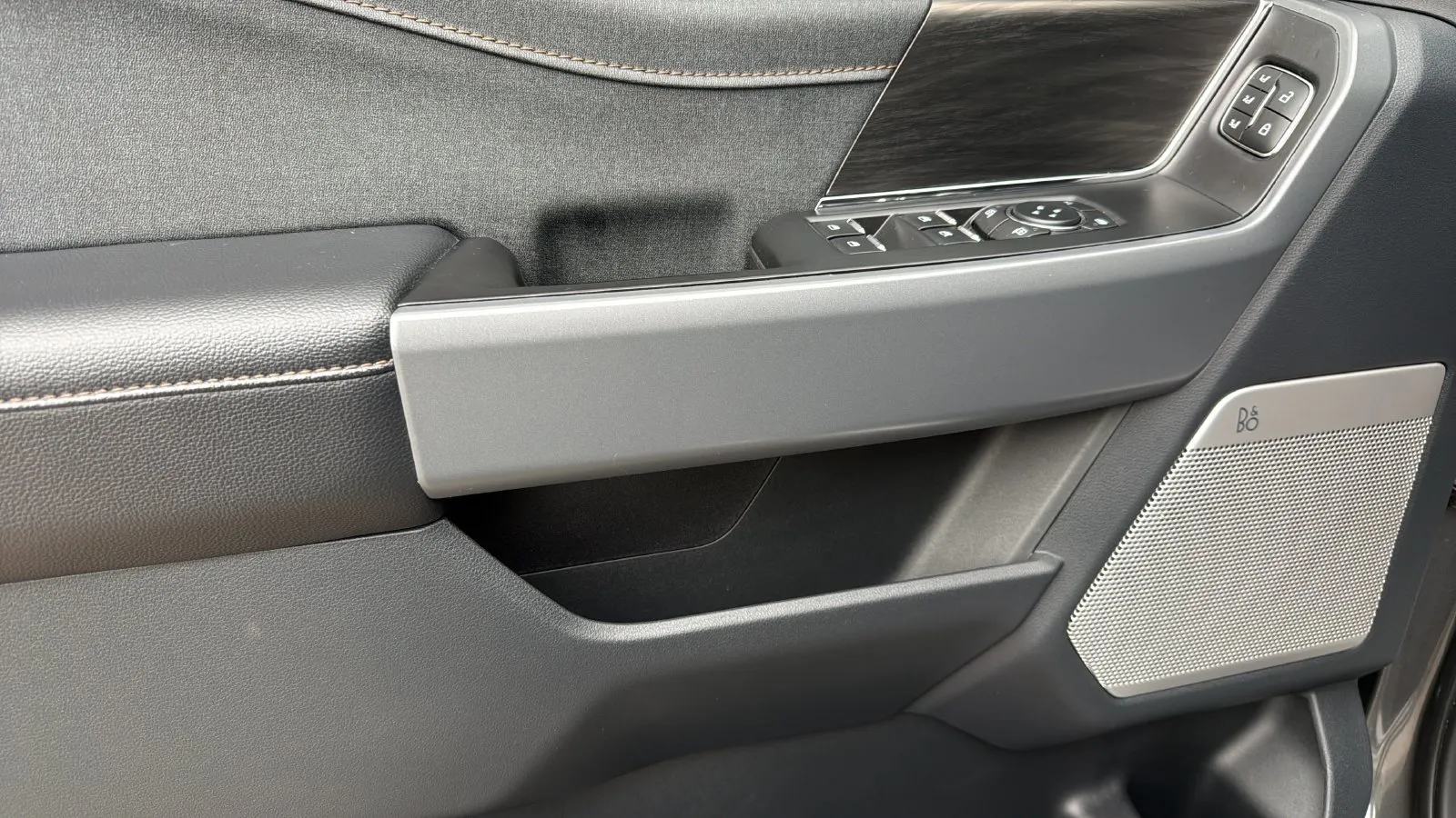 Ford F-150 photo 11