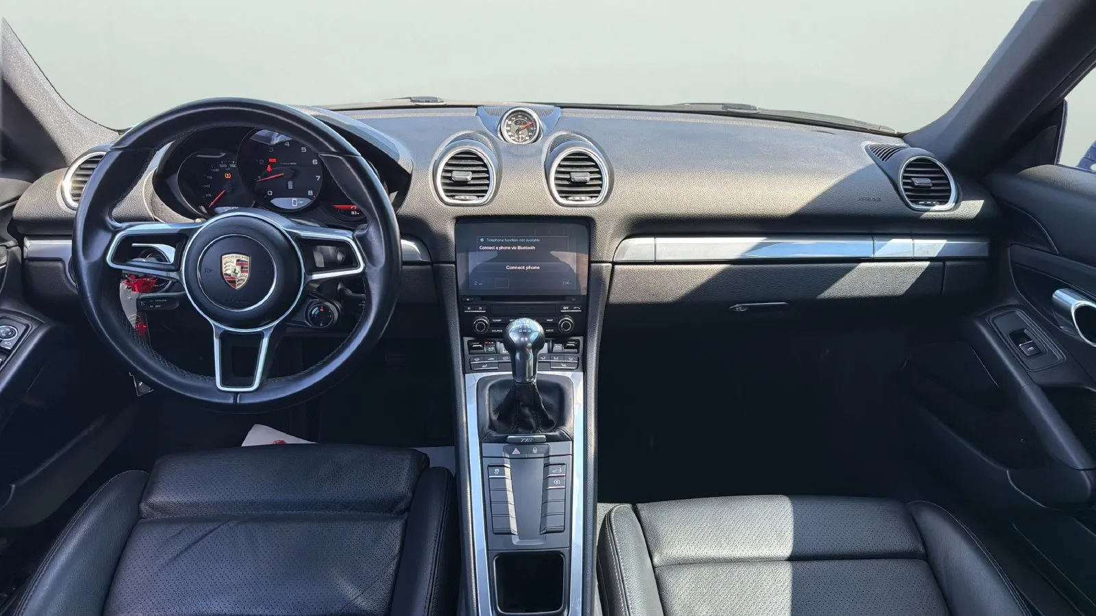 Porsche 718 Cayman photo 18