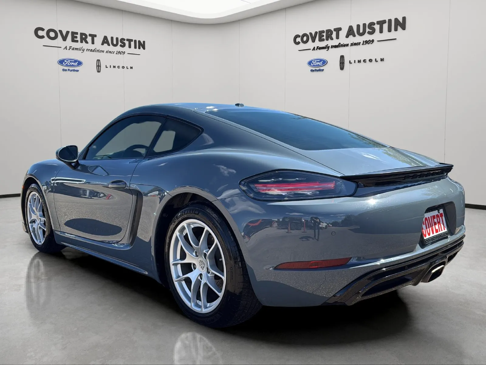 Porsche 718 Cayman photo 3