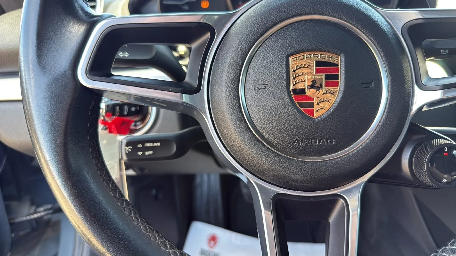 Porsche 718 Cayman photo 13