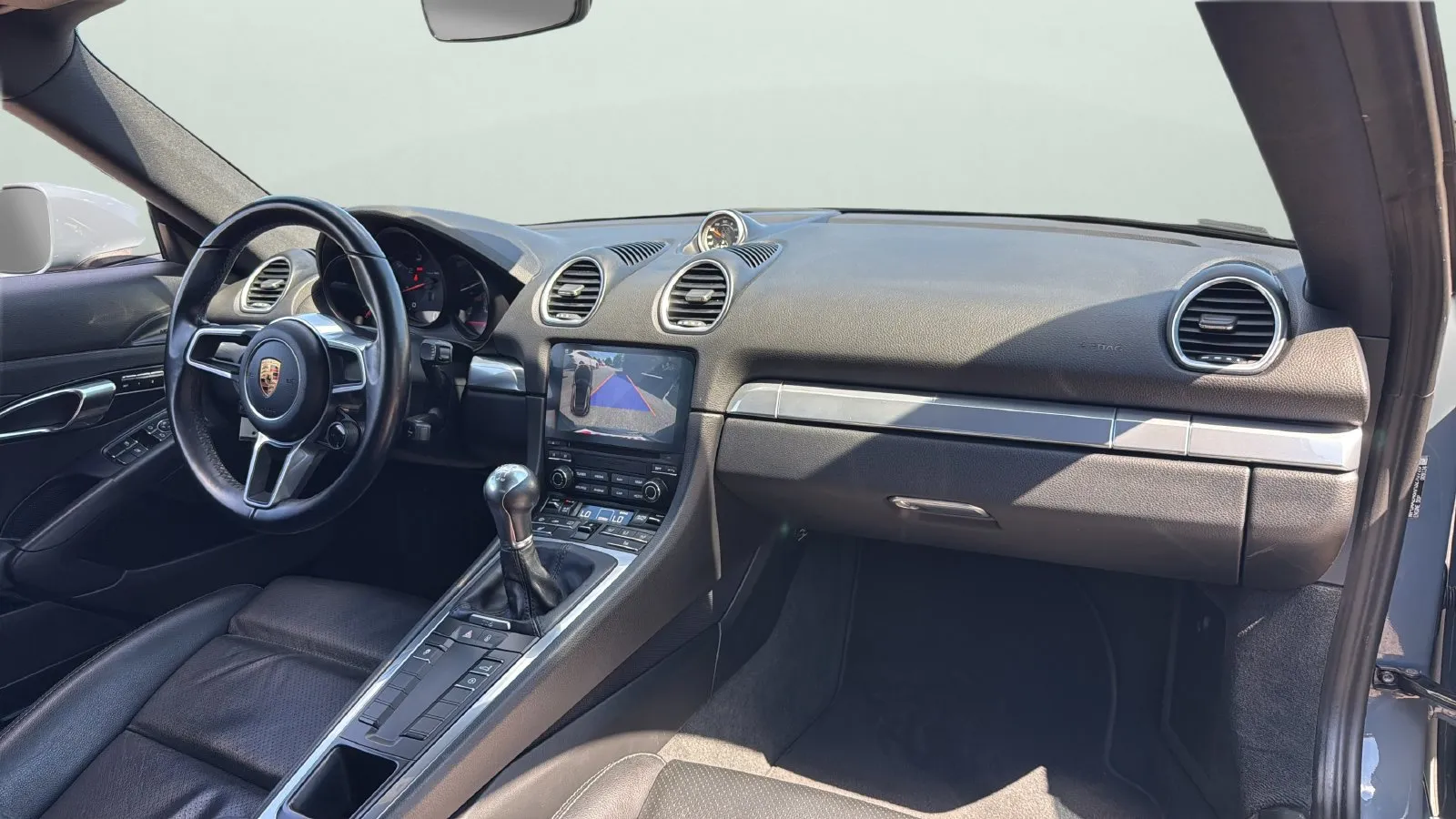 Porsche 718 Cayman photo 21