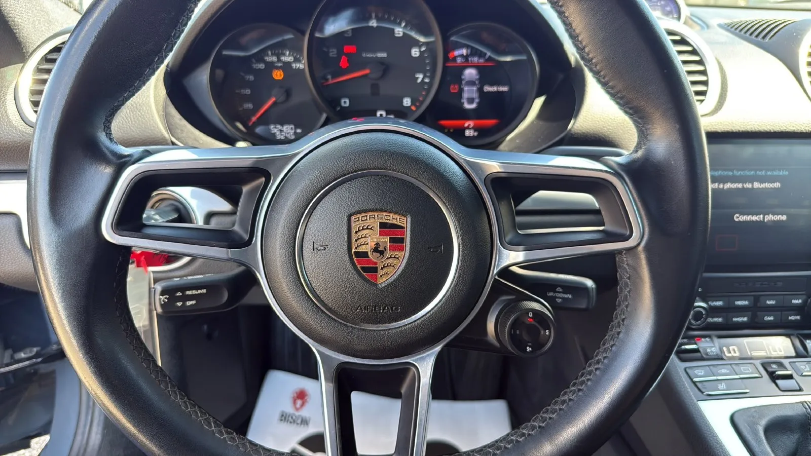 Porsche 718 Cayman photo 11