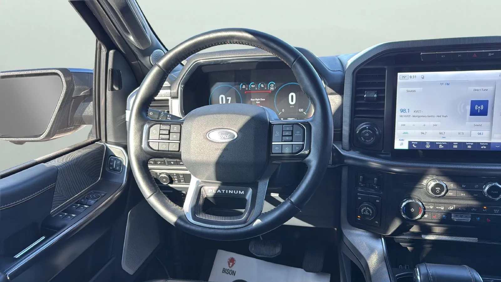 Ford F-150 photo 12
