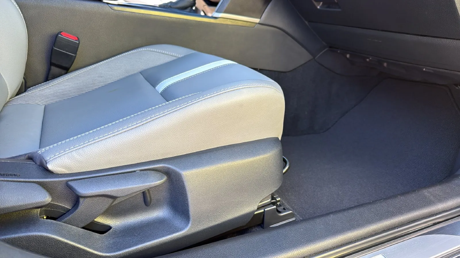 Toyota Camry photo 24